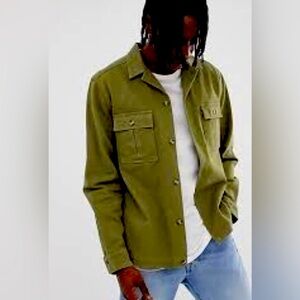 NWT Adam Levine Mens over shirt in green 
with double pockets Size S